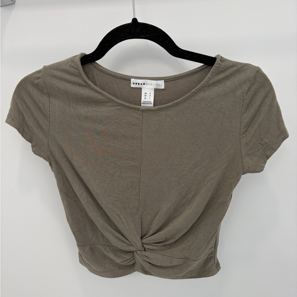 💚 Crop Top Knot Green Short Sleeve Shirt - Small